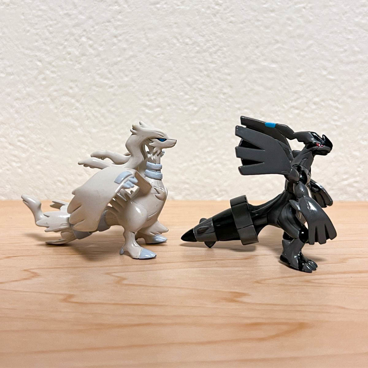 レシラム ゼクロム 2体セット モンコレ モンスターコレクション レシラム ゼクロム 2体セット モンコレ モンスターコレクション