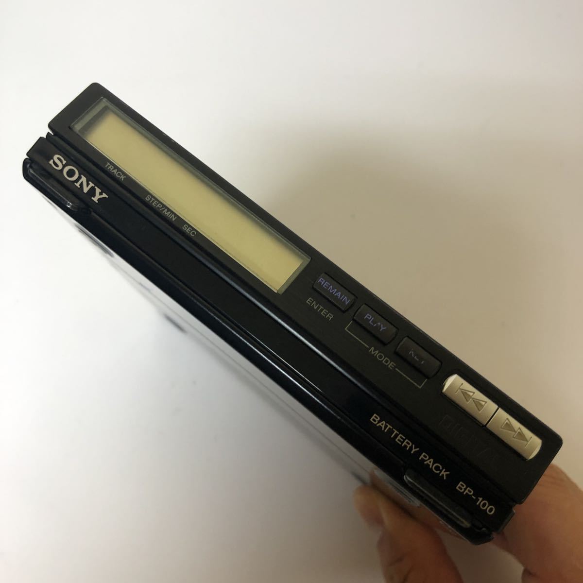 ジャンク】SONY D-100 ソニー ディスクマン CDプレーヤー Discman 気質
