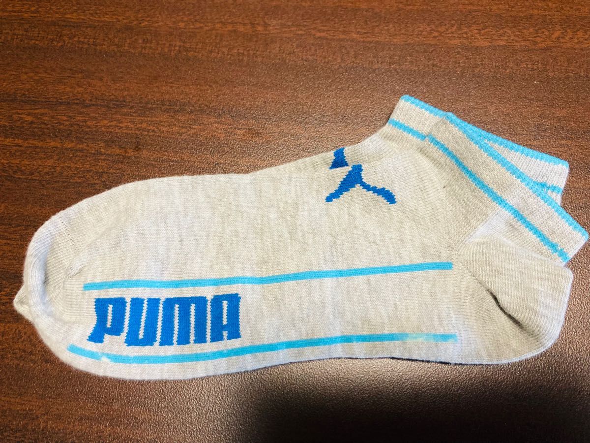 新品　PUMA ソックス　グレー