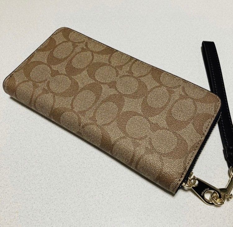新品未使用】COACH コーチバスキア限定コラボ 長財布 シグネチャー