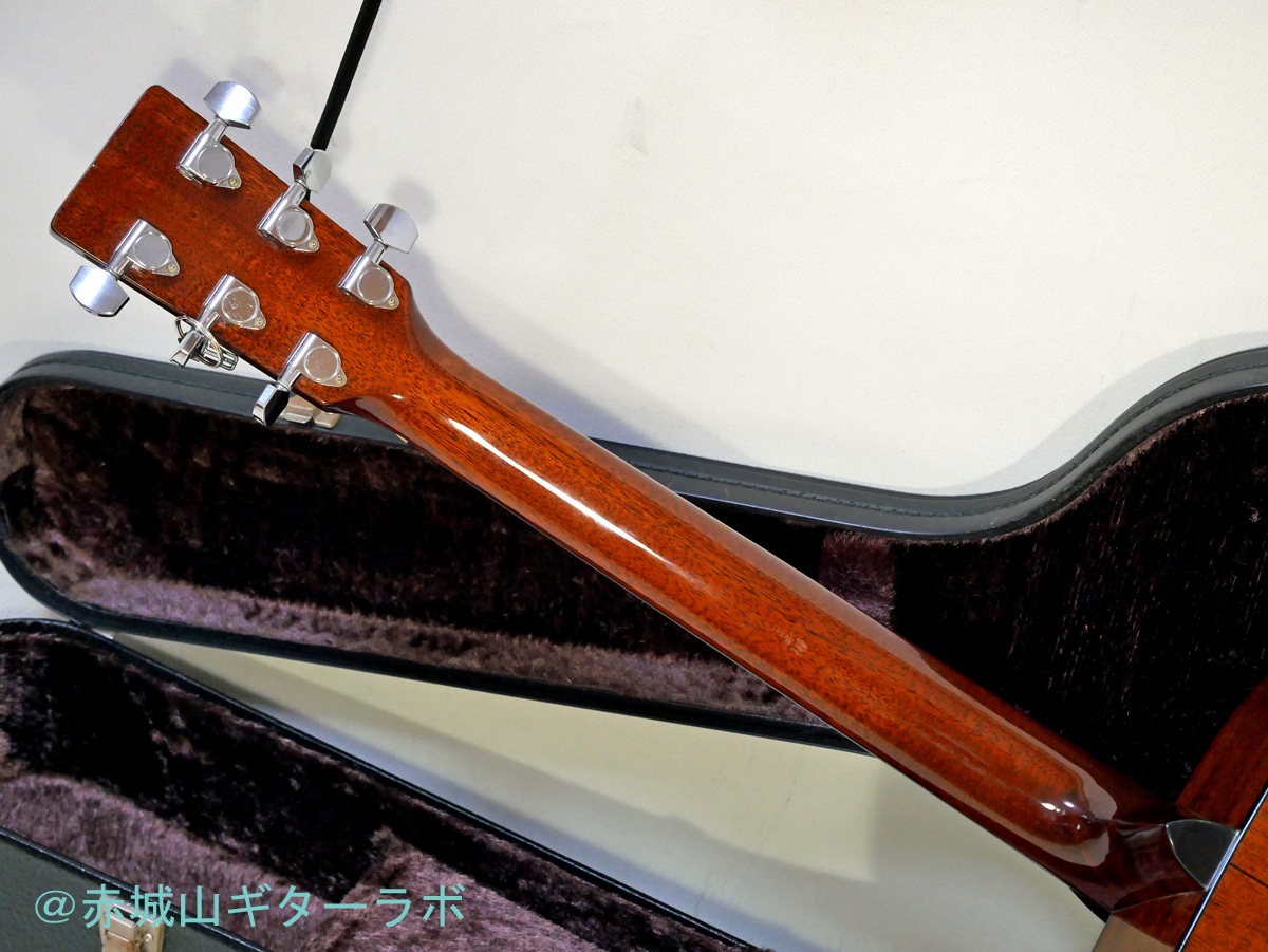 美品! 煌びやかな装飾! ARIA(アリア) W-40 弦高低、弾きやすさ抜群