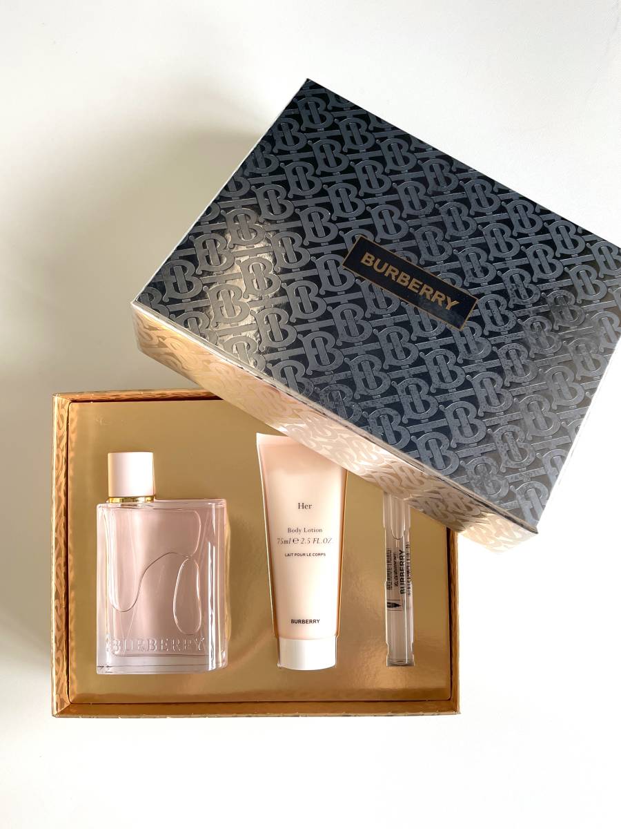 【送料無料】新品バーバリー 香水 BURBERRY バーバリー ハー EDP・SP 100ml ギフト プレゼント 誕生日 レディース女性用3点セット