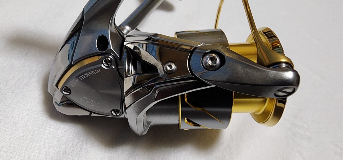 超美品品 シマノ SHIMANO 15 BBX テクニウム 2500DXGS SUTブレーキ 左