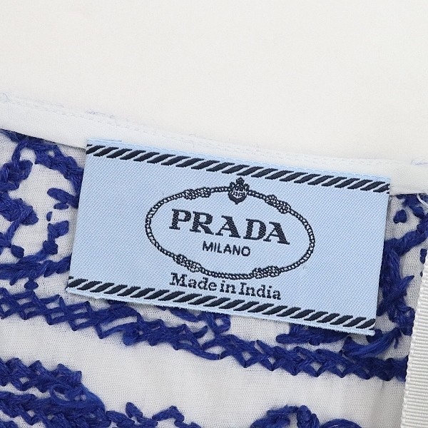 美品 国内正規品◆PRADA プラダ 総刺繍 コットン ノースリーブ ワンピース ホワイト×ネイビー 46_画像4