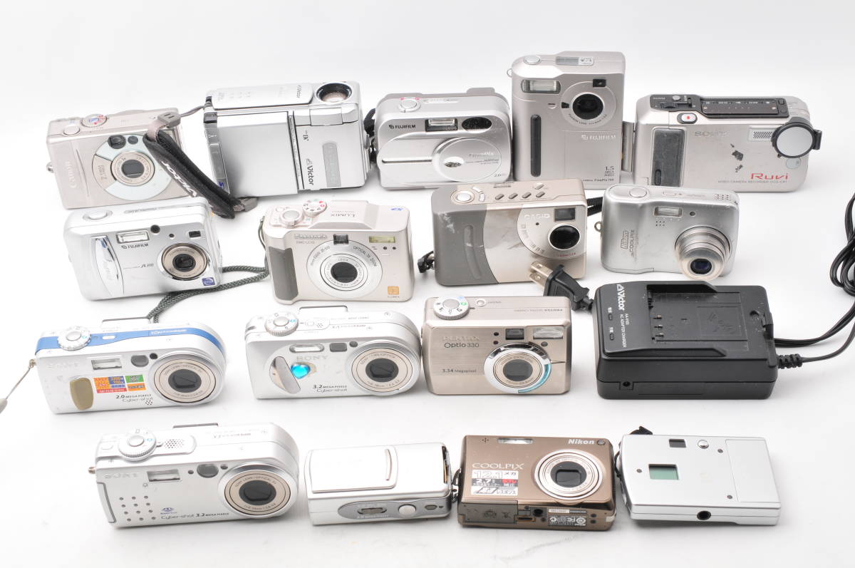 コンパクトデジタルカメラ まとめ売り 計16品 たくさん ジャンク 大量セット Canon IXY Digital Nikon Coolpix  FUJIFILM等☆340-7533