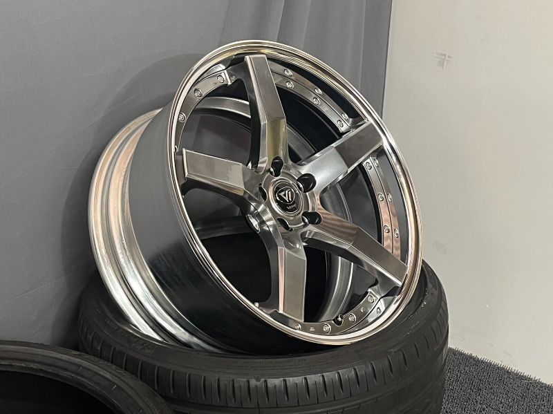 WN464**VERZ WHEELS KCV03 20 -inch 9.5J+33 114.3-5H crystal WN464**VERZ WHEELS KCV03 20 -inch 9.5J+33 114.3-5H crystal