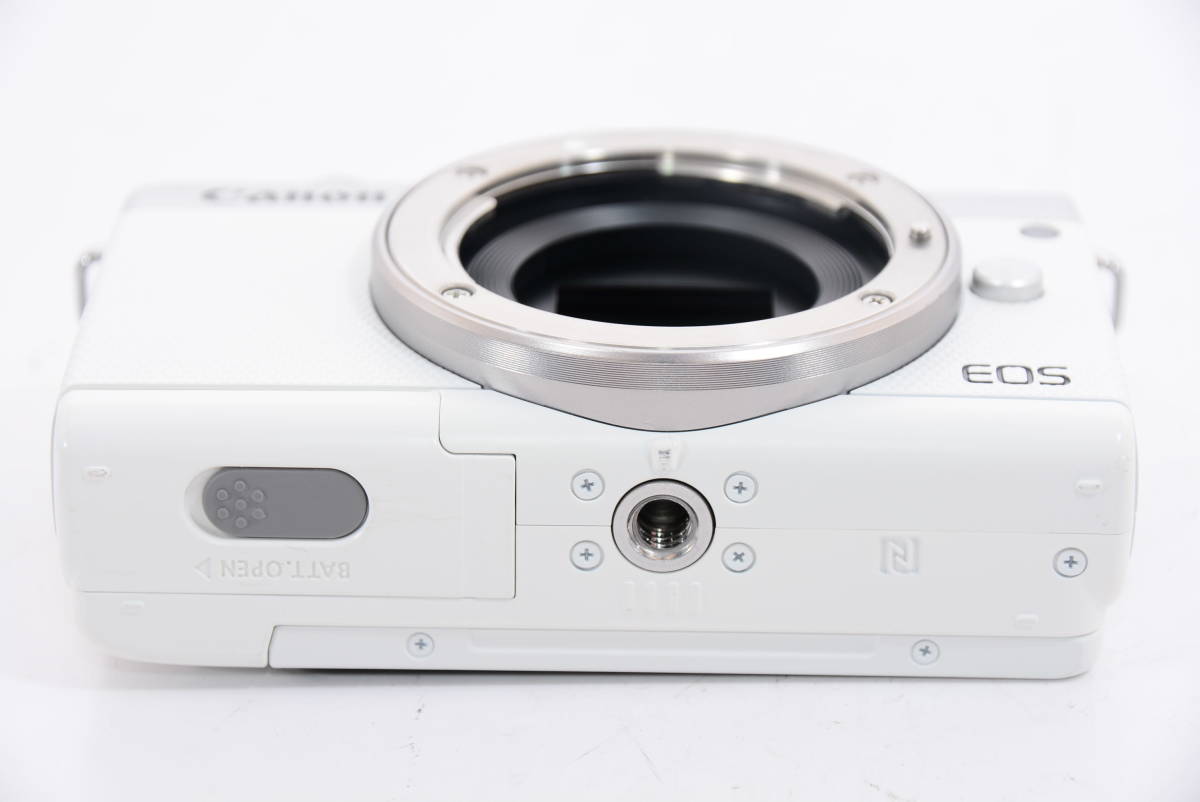 外観並級】Canon ミラーレス一眼カメラ EOS M100 ダブルレンズキット