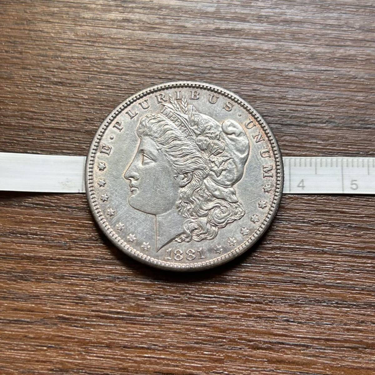 アメリカ 硬貨 1ドル ONE DOLLOR 1881年銀貨コイン_画像4