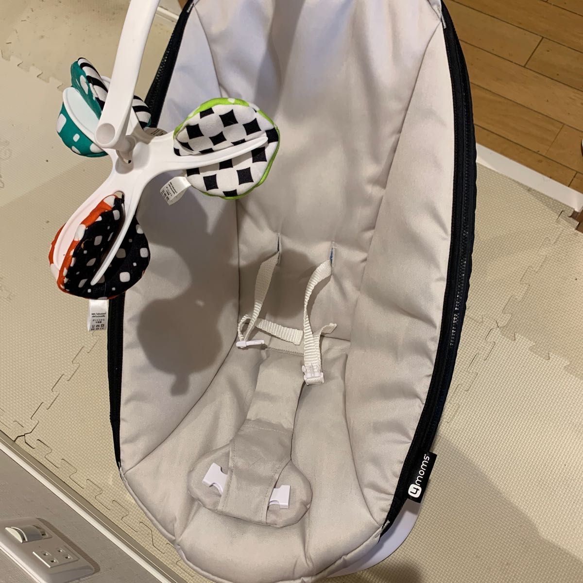 4moms フォーマムズ 電動バウンサー rockaRoo ロッカルー クラシック