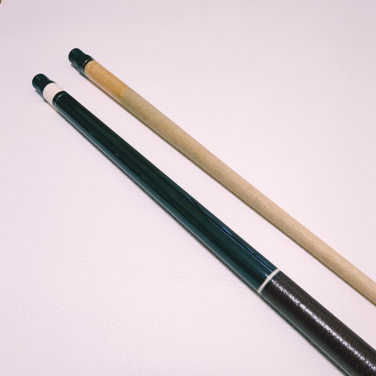 良品 MezzキューBC-K 本豚革グリップ Mezzキューケース1B1S付 良品 MezzキューBC-K 本豚革グリップ Mezzキューケース1B1S付