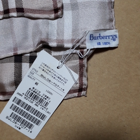 BURBERRY Burberry шелк 100% примерно 86×86. шелк 100% не использовался 