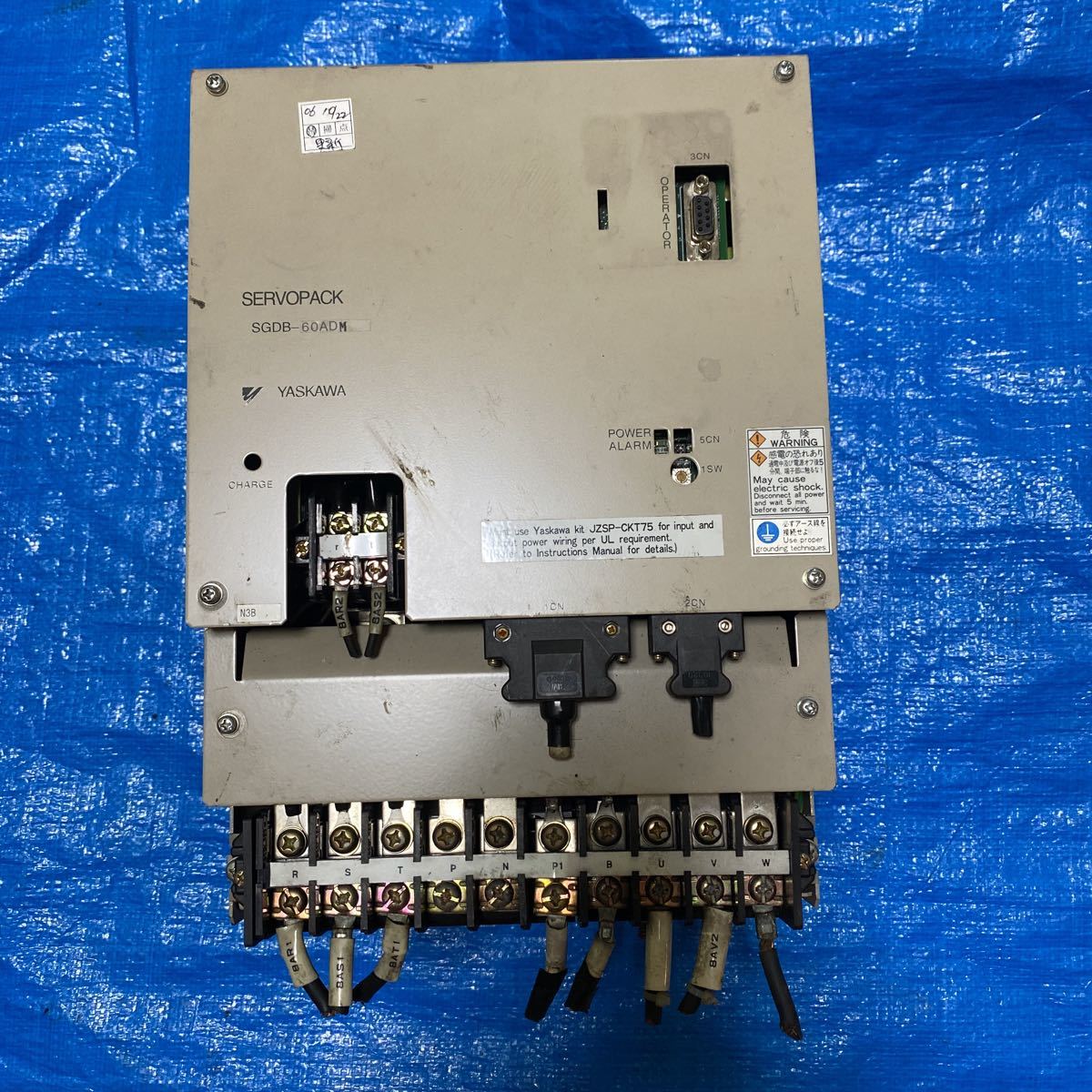 最前線の Yaskawa サーボバンク SGDB-60ADM スイッチング電源