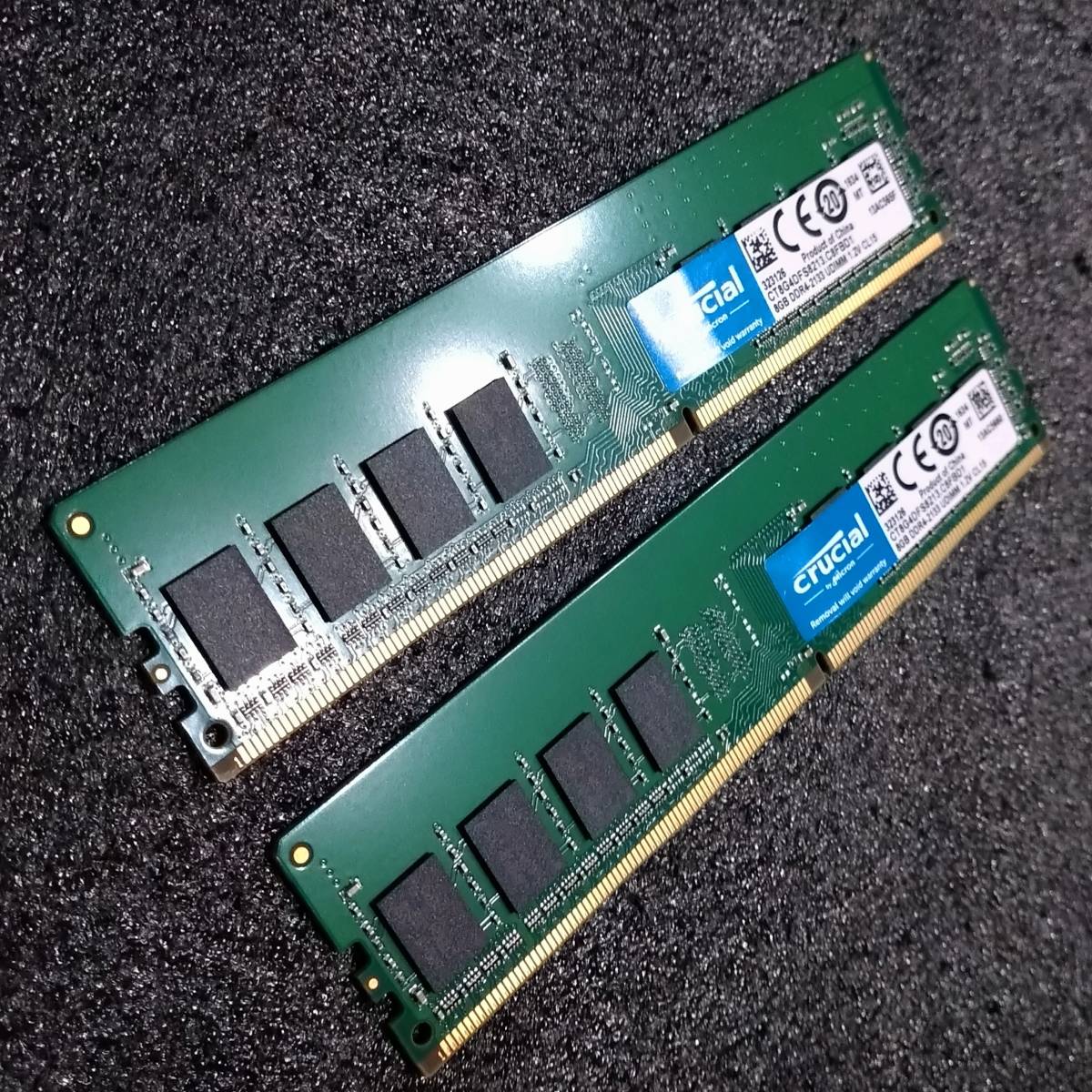 【中古】DDR4メモリ 16GB(8GB2枚組) Crucial CT8G4DFS8213.C8FBD1 [DDR4-2133 PC4-17000]_画像2