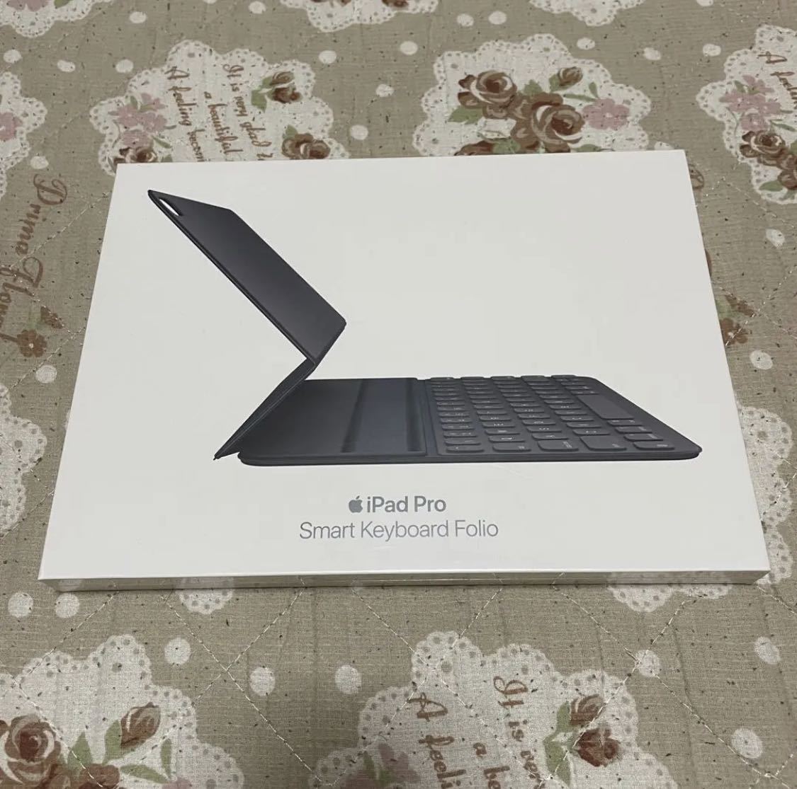 新品 iPad Air 5 / 4対応 Smart Keyboard Folio スマートキーボードフォリオ