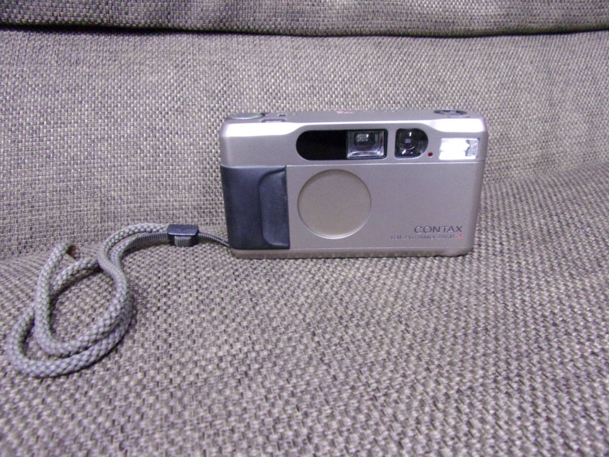 ☆高級コンパクトフィルムカメラ☆CONTAX T2☆チタンシルバー