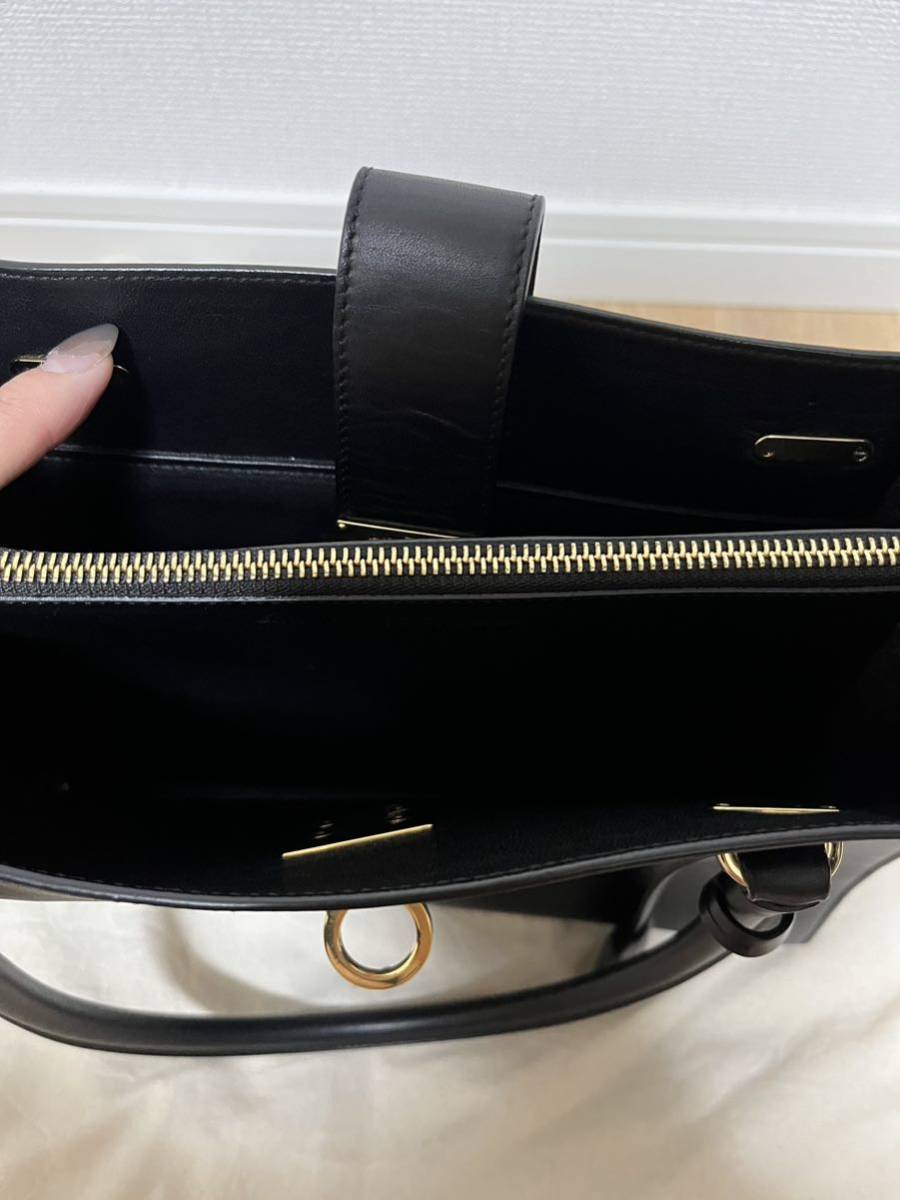 Salvatore Ferragamoジュリエット ハンドバッグ ガンチーニ