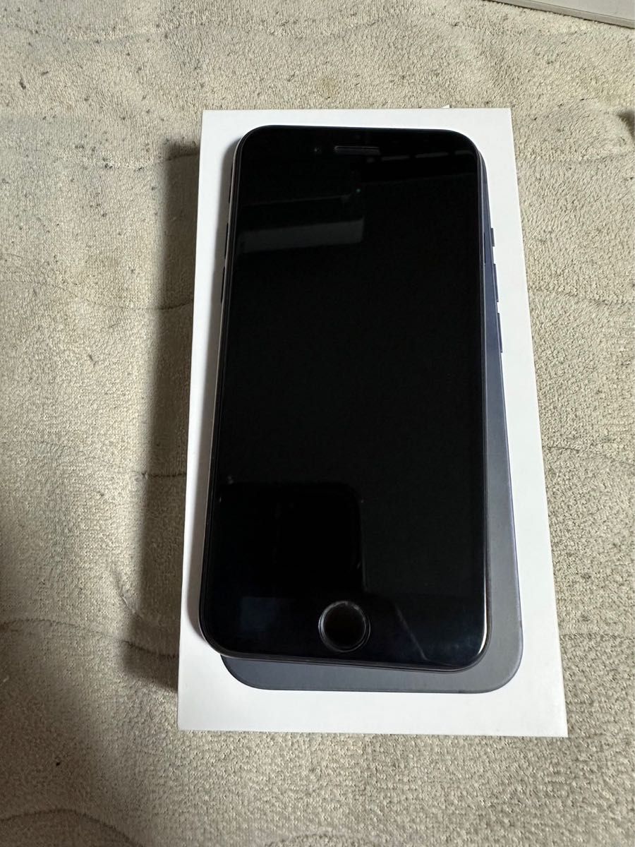 美品 iPhone SE第2世代64GB SIMフリー バッテリー95｜PayPayフリマ