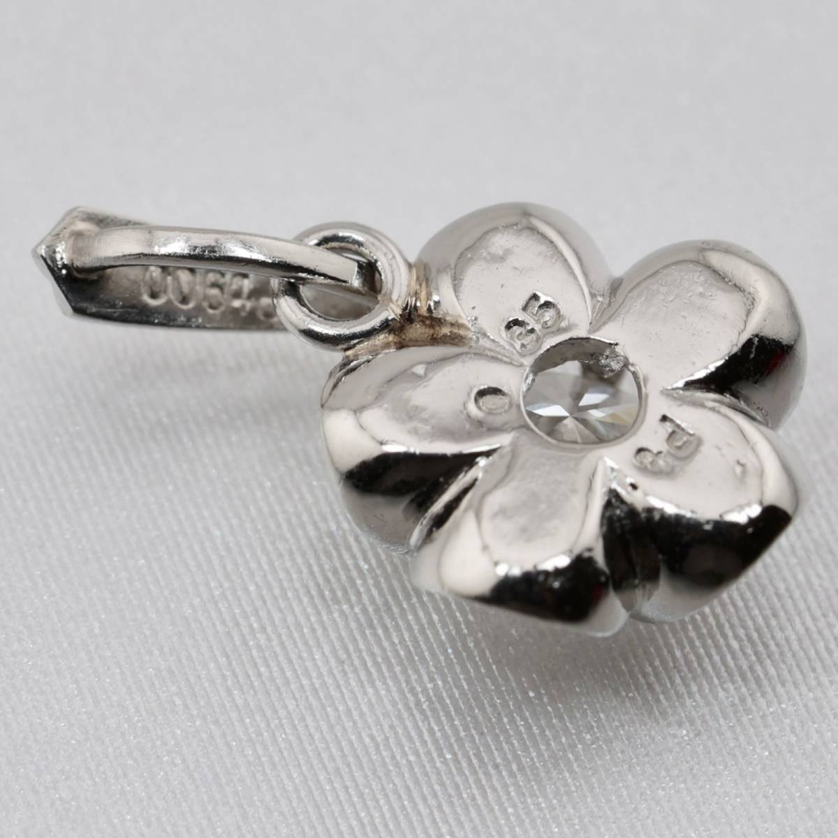 Pt ダイヤモンド 0.35ct 梅爪 梅 ペンダントトップ 梅留