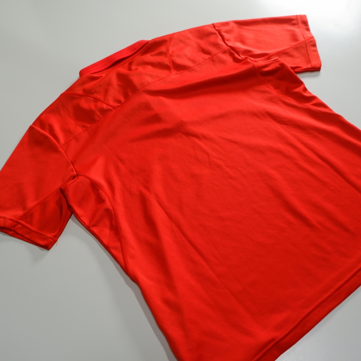 B3 オークリー 赤 半袖プルオーバーの画像6