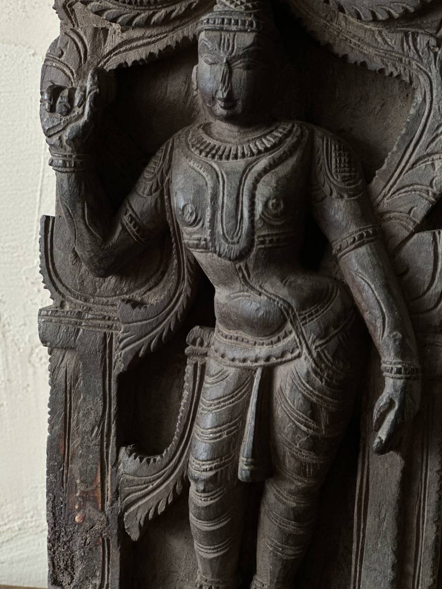 インド アンティーク 木彫り 御守り オブジェ 壁掛け インテリア 古木 