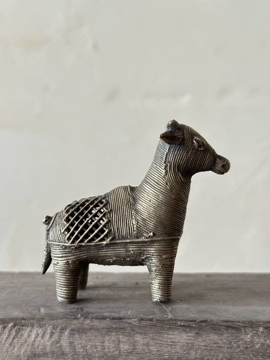 インド ヴィンテージ 動物 オブジェ 置物 真鍮 ハンドメイド アート 牛