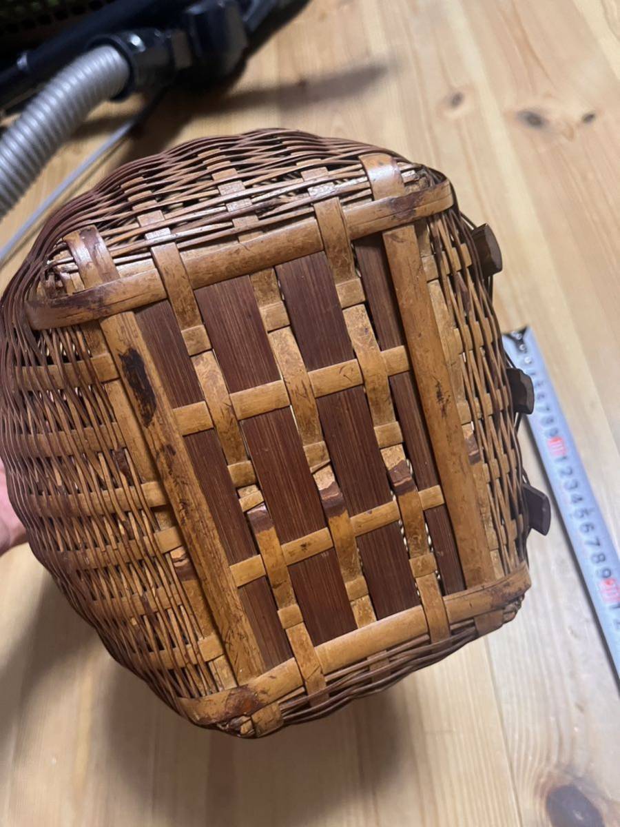 希少 びく 竹かご ハンドメイド 手作り 魚籠 魚篭 魚釣り 渓流 希少 びく 竹かご ハンドメイド 手作り 魚籠 魚篭 魚釣り 渓流