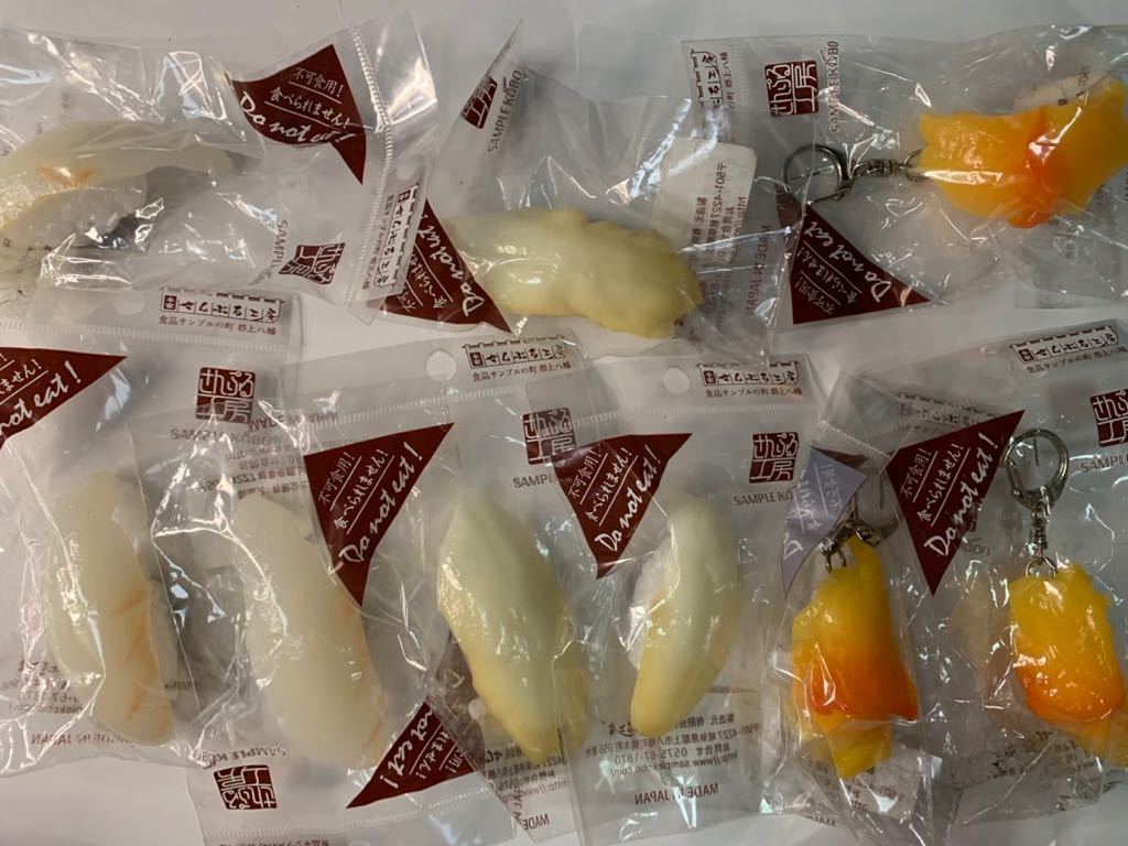 B422 掛軸 表千家 即中斎 『色紙 九天雲静』 木箱 『真作 B422 掛軸 表千家 即中斎 『色紙 九天雲静』 木箱 『真作