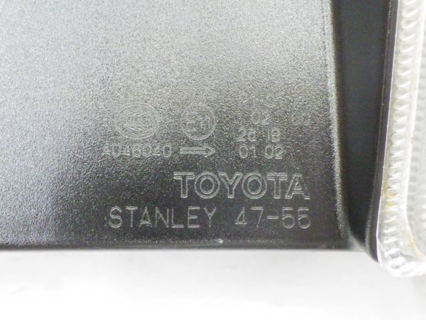 T31861△ プリウス ZVW30 後期 右テールランプ リヤフォグランプ無し STANLEY 47-55_画像3