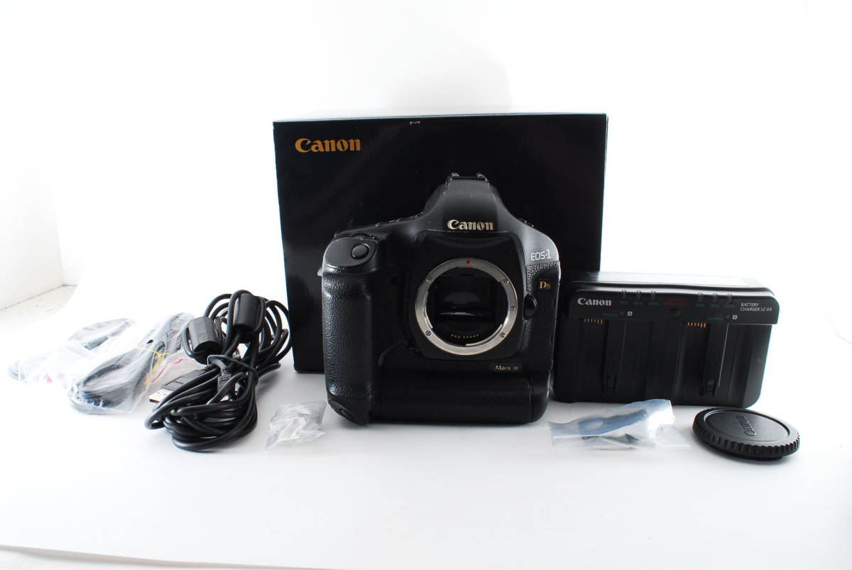F10 / キャノン Canon EOS-1Ds Mark III ボディ 【ショット数わすか