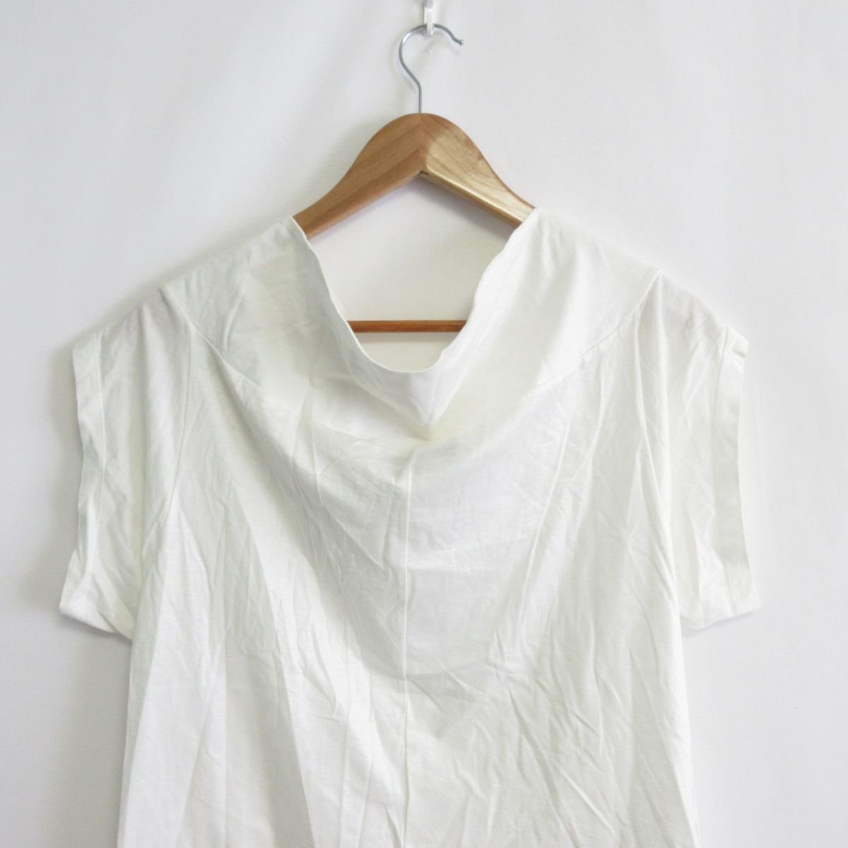美品 YVES SAINT LAURENT イヴサンローラン ドレープネック 半袖 Tシャツ カットソー 36 ホワイト 白_画像6