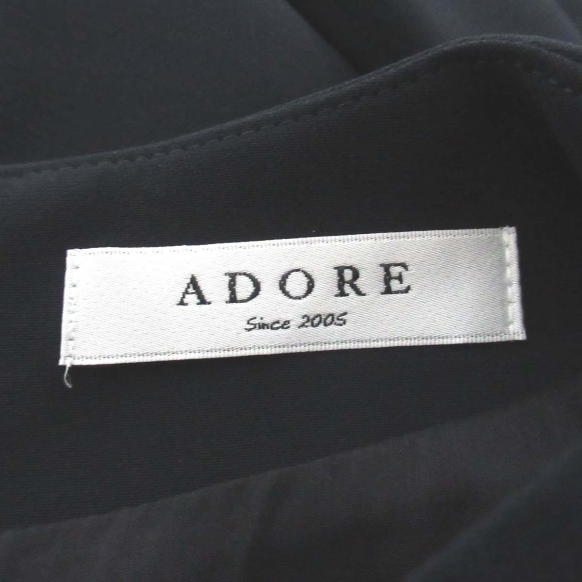 美品 クリーニング済 17SS ADORE アドーア ひざ丈 トリアセストレッチ バックリボン ワンピース 5317140412 サイズ36 紺 ネイビー C0505_画像6