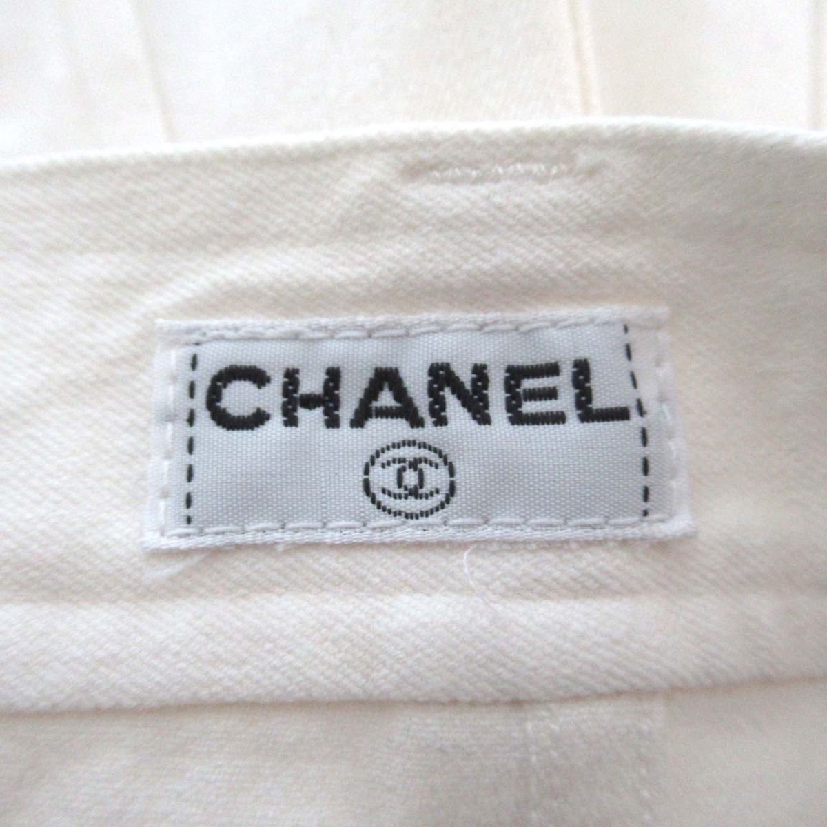  чистка settled хорошая вещь CHANEL Chanel Vintage здесь Mark кнопка высокий талия шорты белый C0604