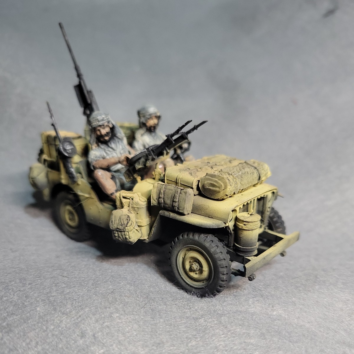 Yahoo!オークション - タミヤ 1/35 イギリス SASジープ MM33 完成品 Yahoo!オークション - タミヤ 1/35 イギリス SASジープ MM33 完成品