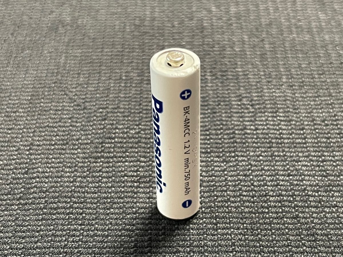 Panasonic  単4形　充電式ニッケル水素電池　BK-4MCC　eneloop