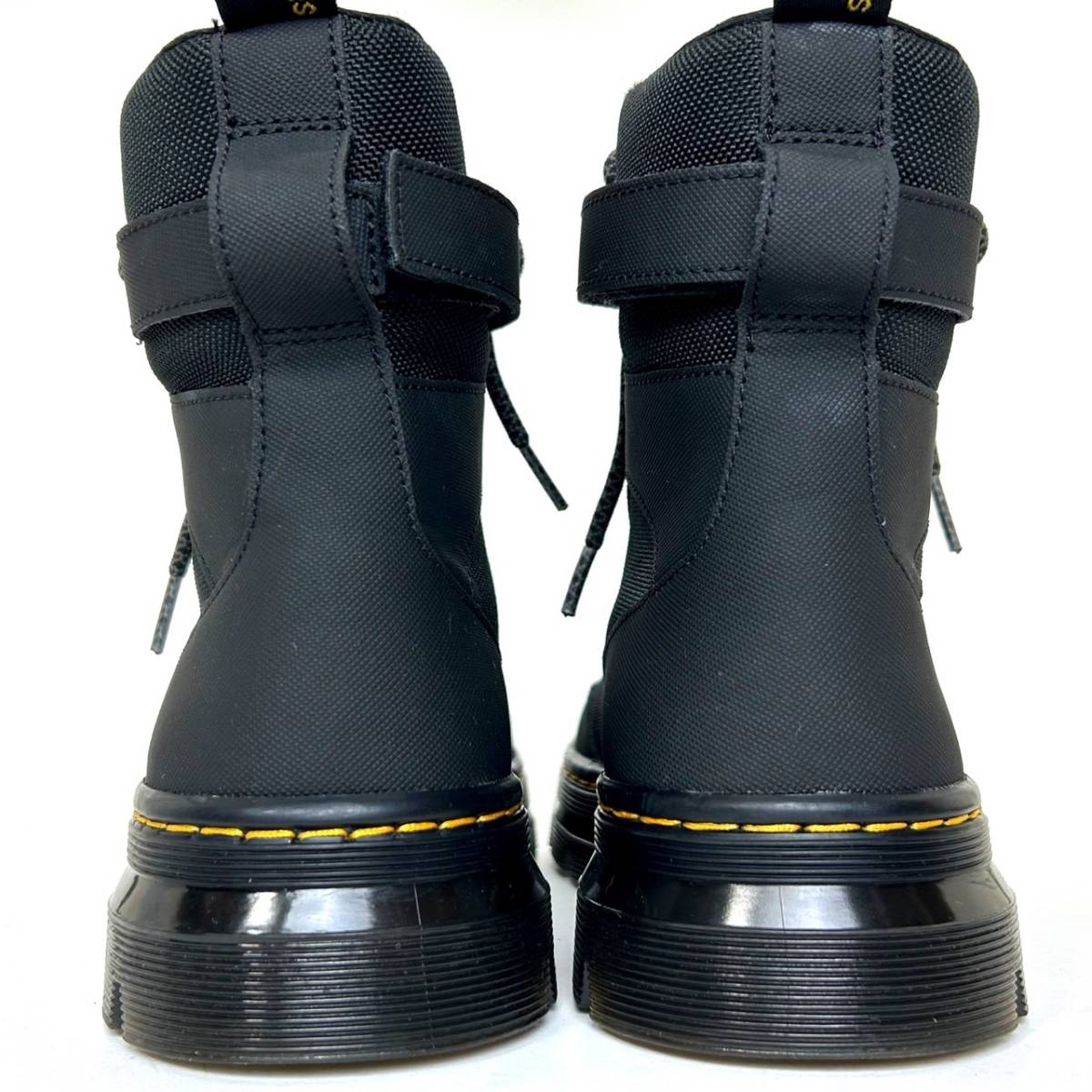 即決 使用少ない Dr.Martens ドクターマーチン メンズ UK7 26cm程度 ナイロン ブーツ 黒色 ブラック カジュアル ドレスシューズ 革靴 中古_画像7