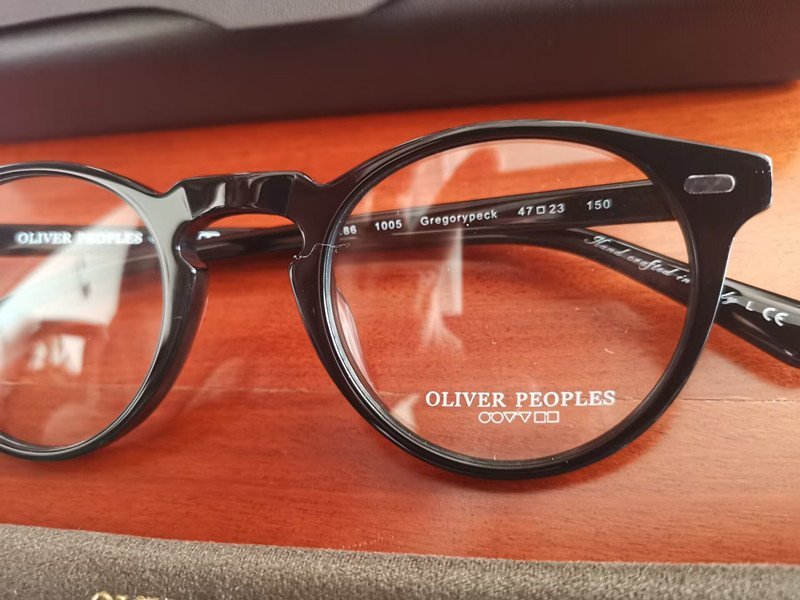 高級*イタリア製☆「OLIVER PEOPLES/オリバーピープルズ」伝説の大人気