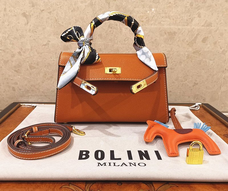最高峰26万◇イタリア・ミラノ発*BOLINI・最上級牛革・エプソン