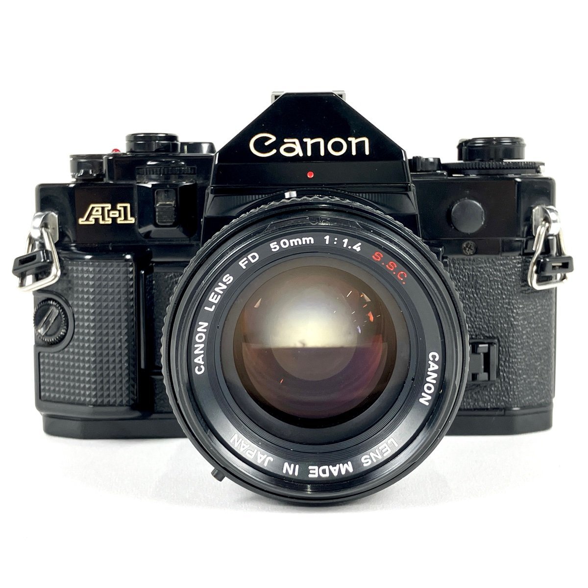 Canon A-1 モータードライブ、ワインダー、50mm f1.8 レンズ-
