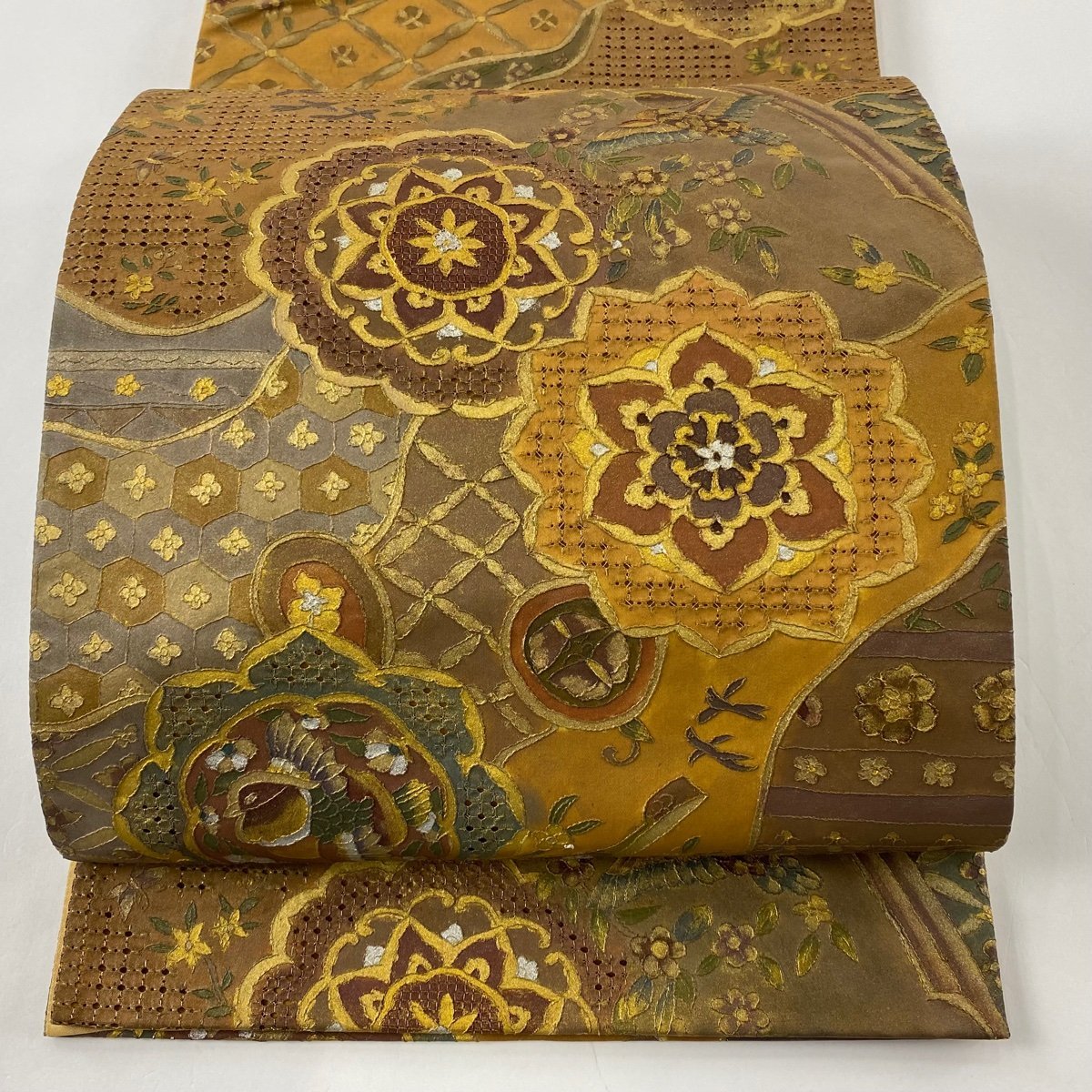 袋帯 逸品 華文 花喰鳥 汕頭刺繍 金銀彩 黄土色 全通 正絹 【】 | www