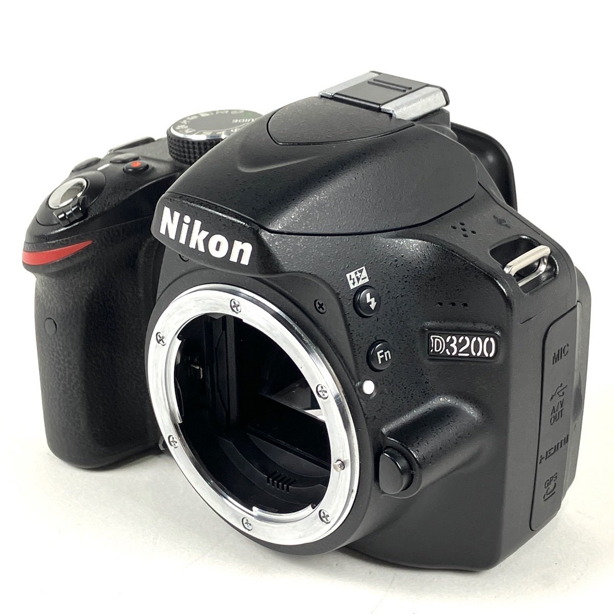 ニコン Nikon D3200 + TAMRON 18-400mm F3.5-6.3 Di II VC HLD