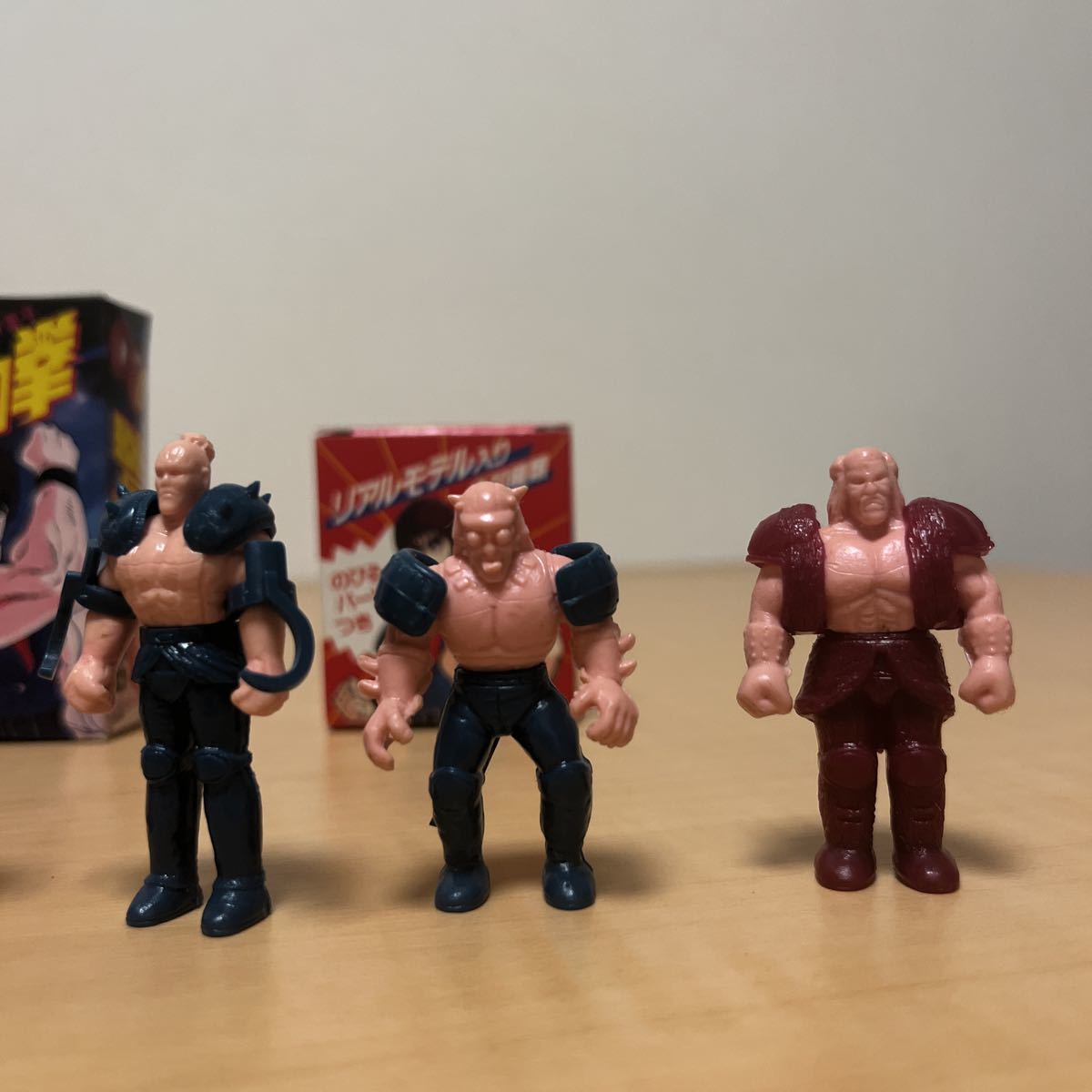 北斗の拳 チョコ ファイツ人形 伸びる素材 当時物 レア 消しゴム 北斗の拳 チョコ ファイツ人形 伸びる素材 当時物 レア 消しゴム