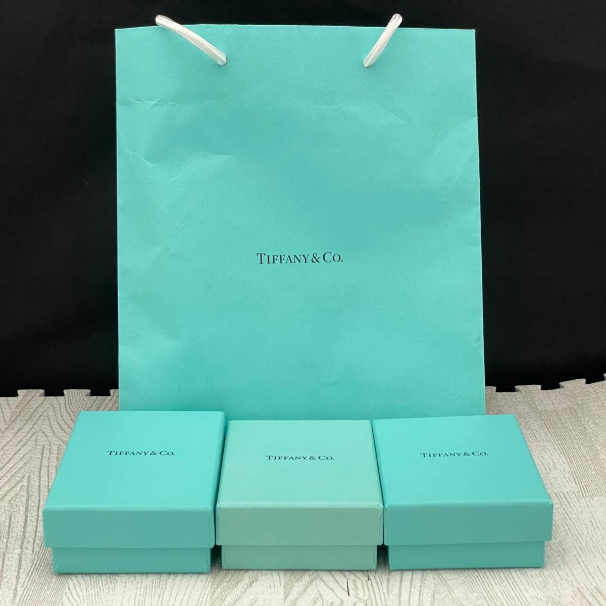 中古品 TIFFANY＆Co ティファニー アクセサリー空箱 保存袋 巾着 紙袋