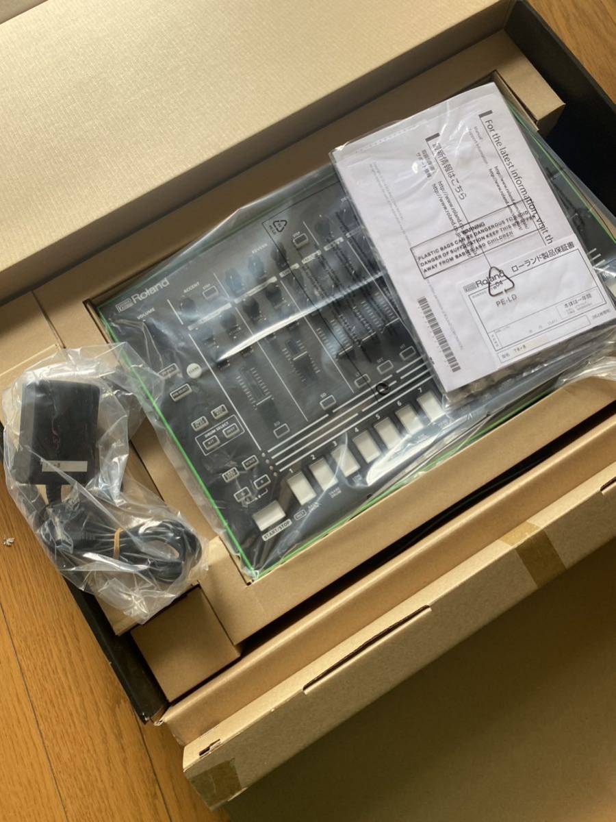 Roland TR-8 rhythm performer ローランド TR-8 リズムマシーン 美品