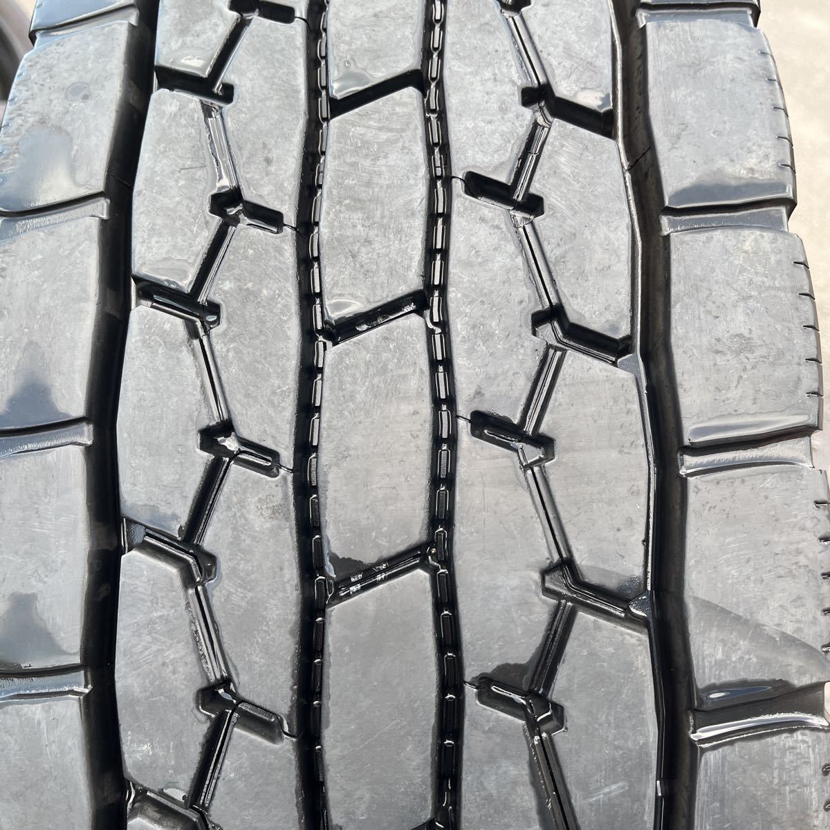 295/80R22.5 DUNLOP, SP688 中古　 激安美品　1本セット：18000円_画像7