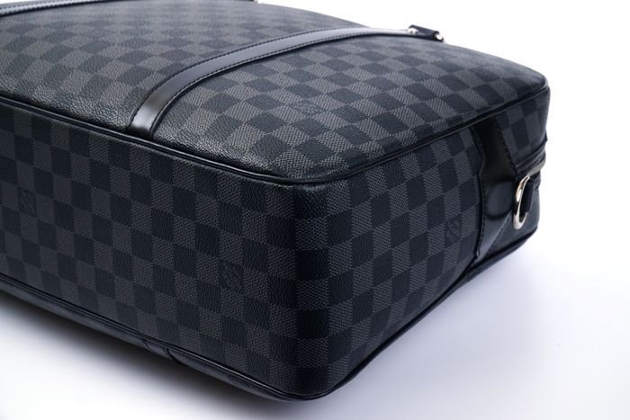 使用僅か 極美品】ルイヴィトン Louis Vuitton ダミエ グラフィット