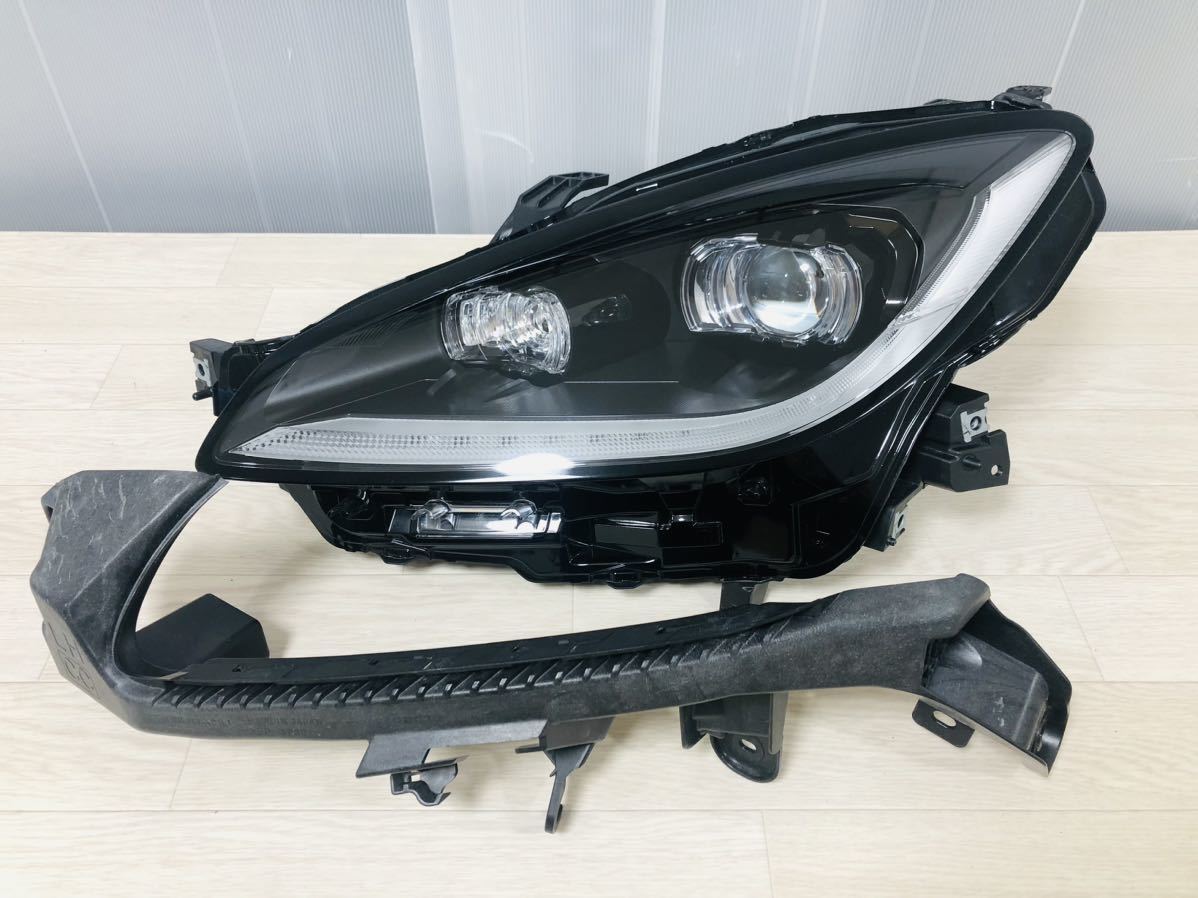 クリーニング済 GR86 ZN8 LED ヘッドライト ヘッドランプ 左 クリーニング済 GR86 ZN8 LED ヘッドライト ヘッドランプ 左