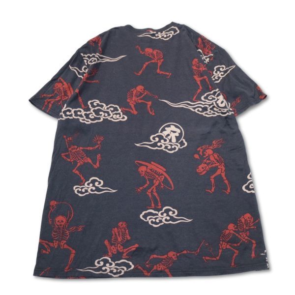 良品◎》衣 古代新 ころも☆ドクロ*和柄*総柄デザイン*VネックTシャツ*カットソー*ブラック*サイズM(MS2095)◇NP JChere雅虎拍賣代購 V字ネック 半袖 ポロシャツ Sサイズ