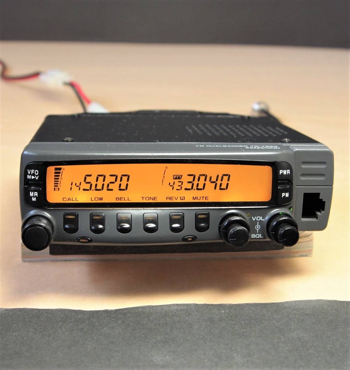 KENWOOD ケンウッド TM-733GVL 145/430MHz ２バンドモービル機 電球色