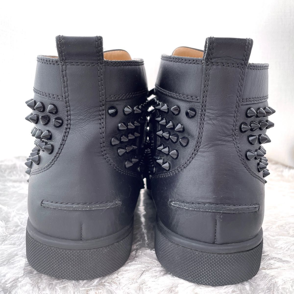 Christian Louboutin クリスチャンルブタン ルイス スパイクスタッズ