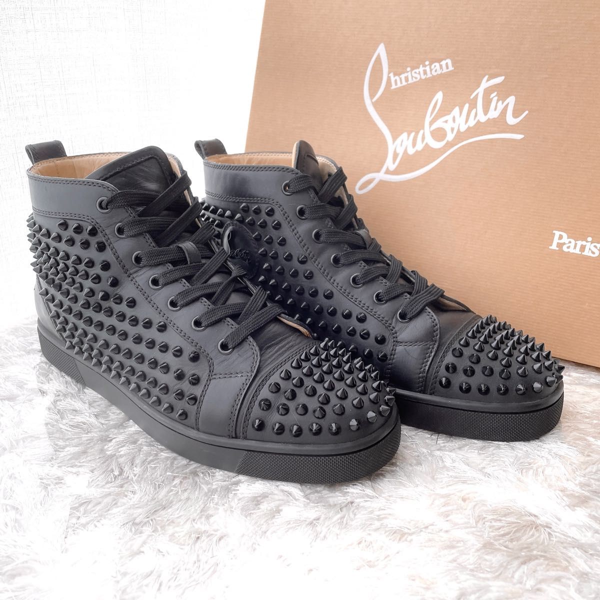 Christian Louboutin クリスチャンルブタン ルイス スパイクスタッズ